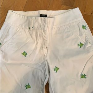 J Crew favorite fit size 4 white with fish print